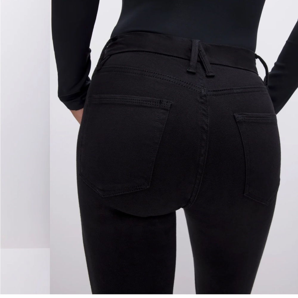 NWT Good American Good Legs Crop Black Skinny Jean